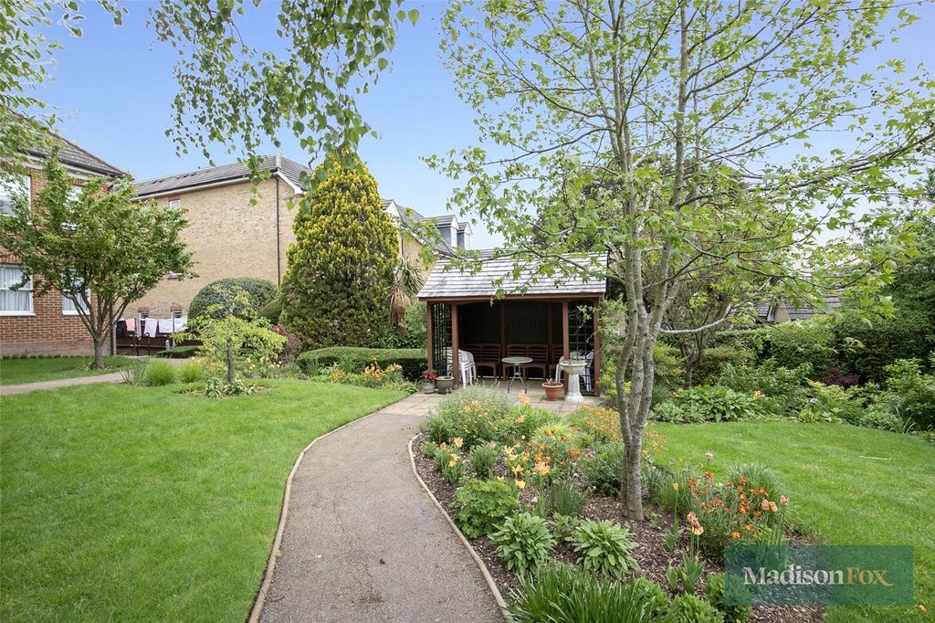 Property photo 2 of 19 Picture No. 36