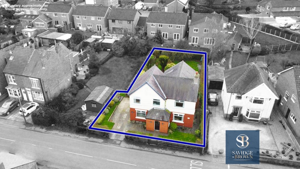 Property photo 1 of 44 4 Bedroom Detached For Sale