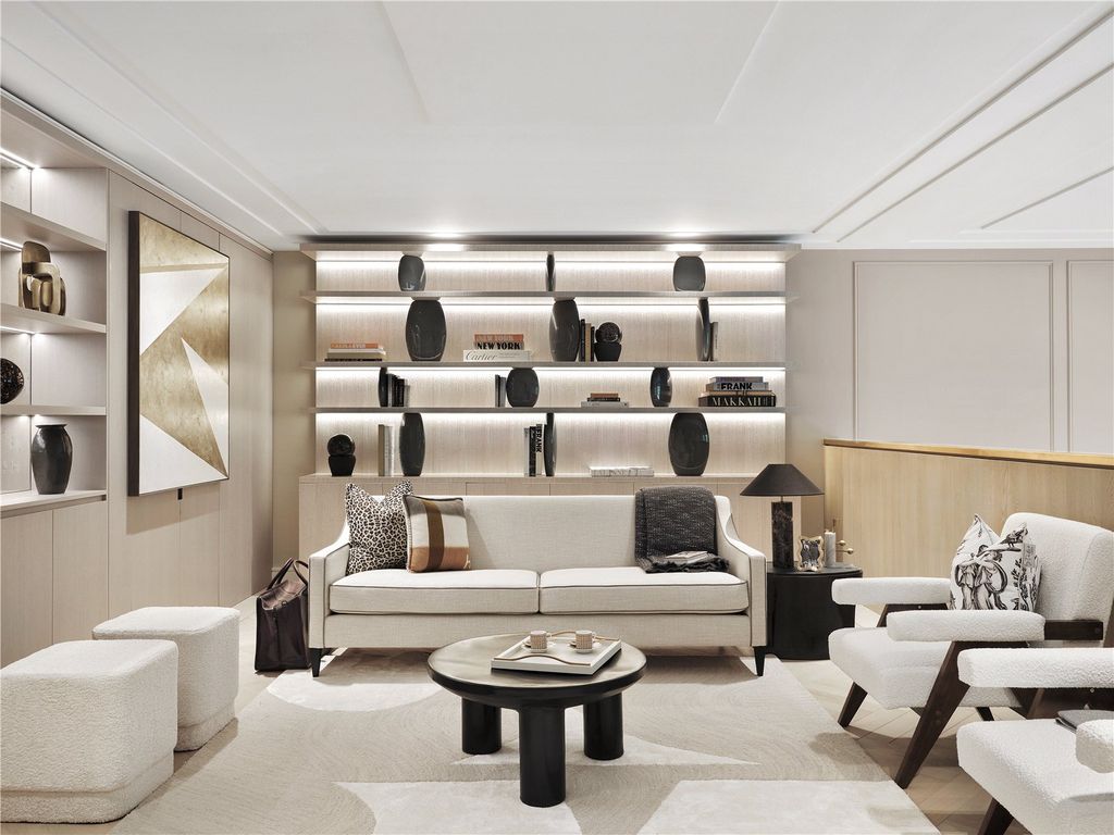 Property photo 2 of 18 Reception Room