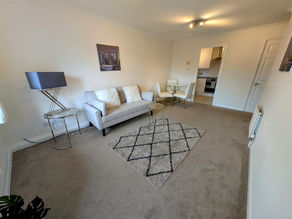 Property photo 3 of 9 Living Room