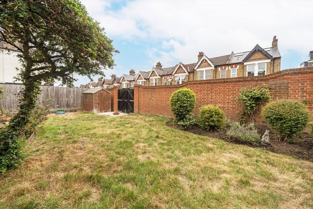 Property photo 3 of 9