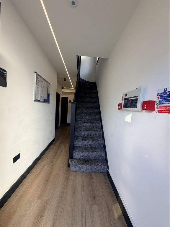 Property photo 2 of 8 Photo 8