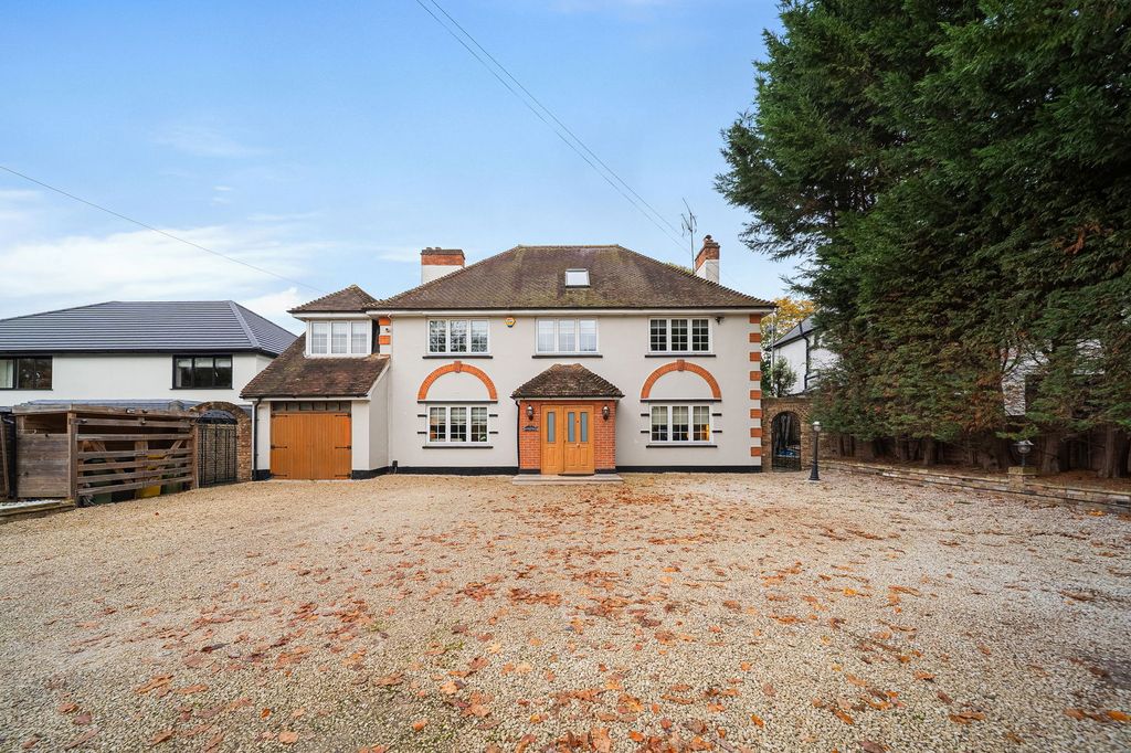 Property photo 2 of 33