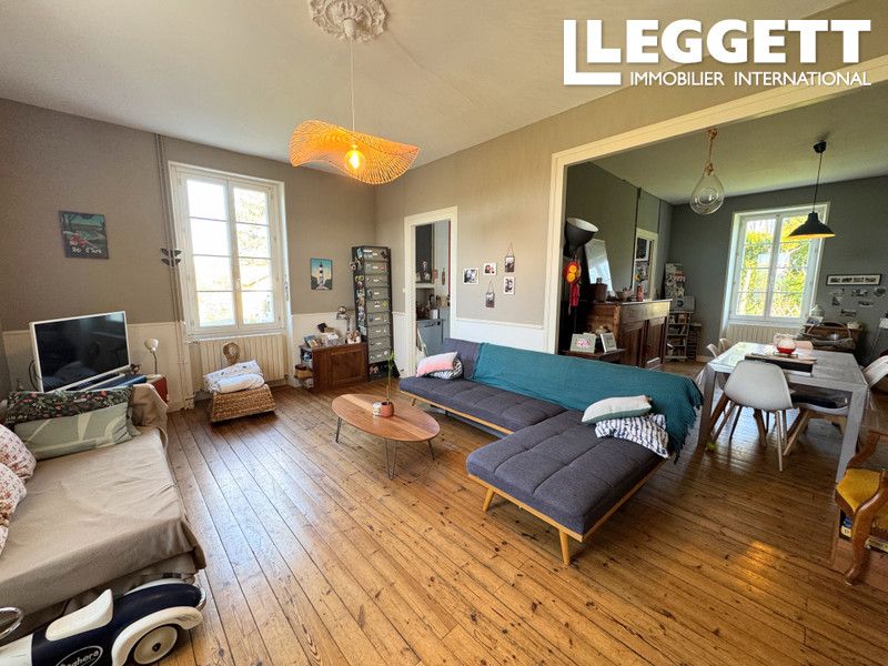 Property photo 3 of 10