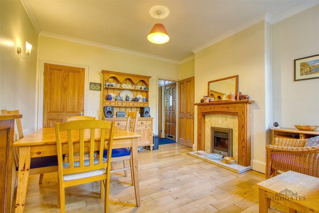 Property photo 3 of 15 Dining Room 1.Jpg