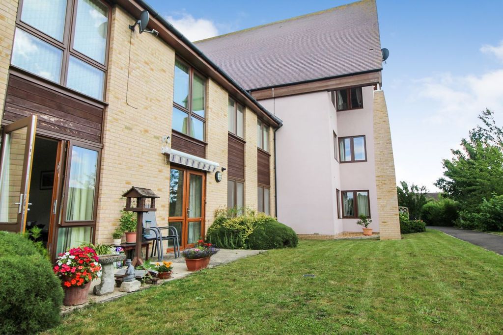 Property photo 2 of 10