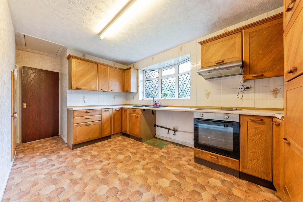 Property photo 2 of 35
