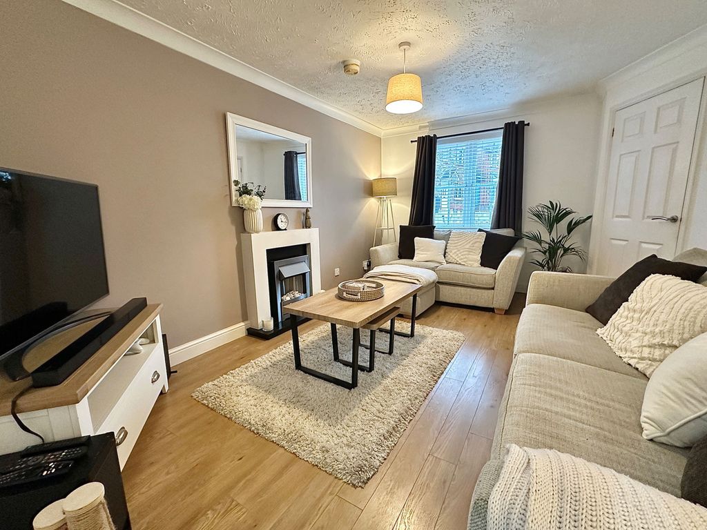 Property photo 3 of 21