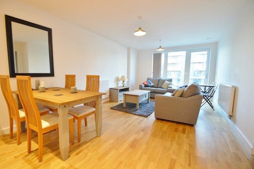 Property photo 2 of 7 Living Room