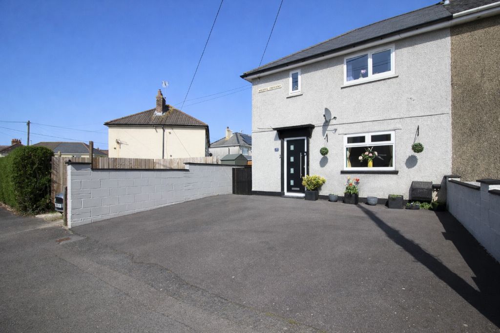 Property photo 1 of 27 Front Aspect