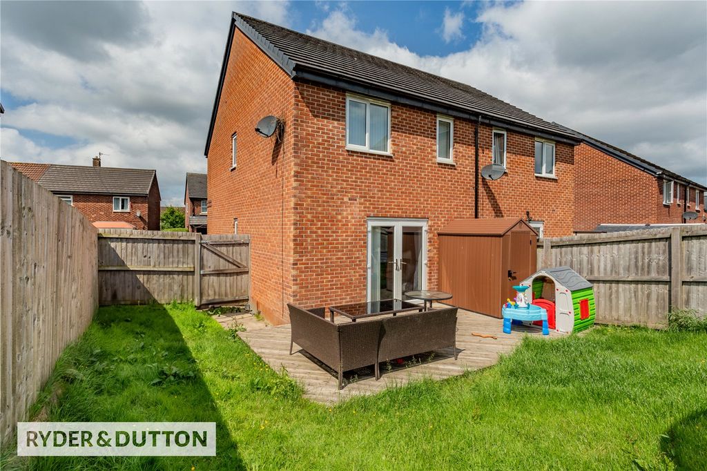 Property photo 2 of 25 Picture No. 24