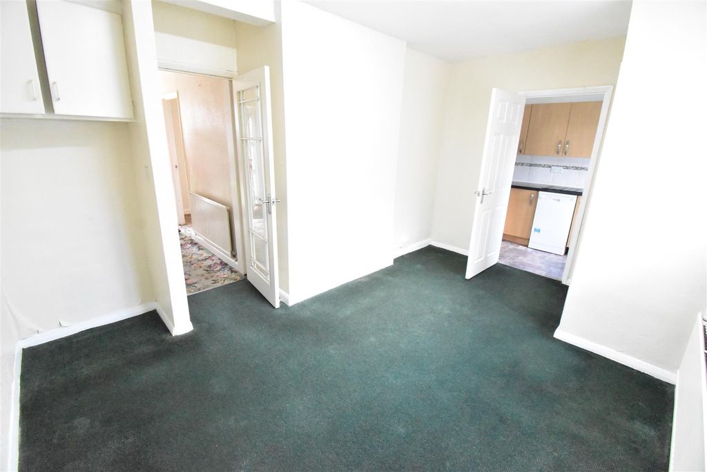 Property photo 3 of 9 3.Jpg
