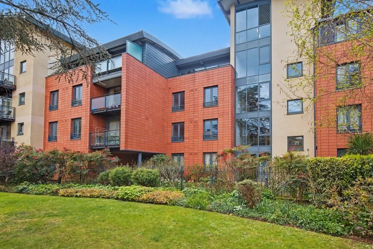 Property photo 1 of 9 326365