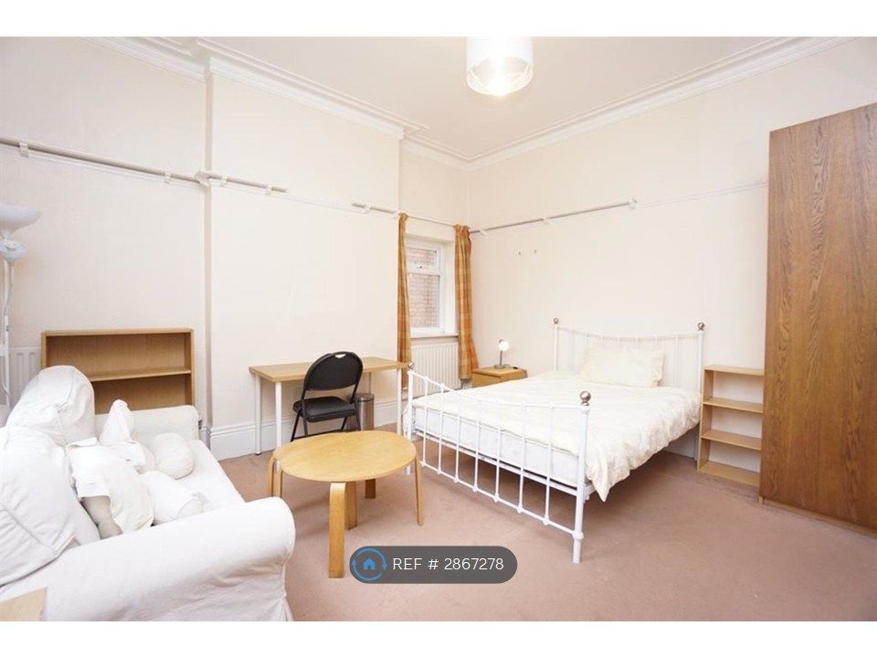 Property photo 3 of 6