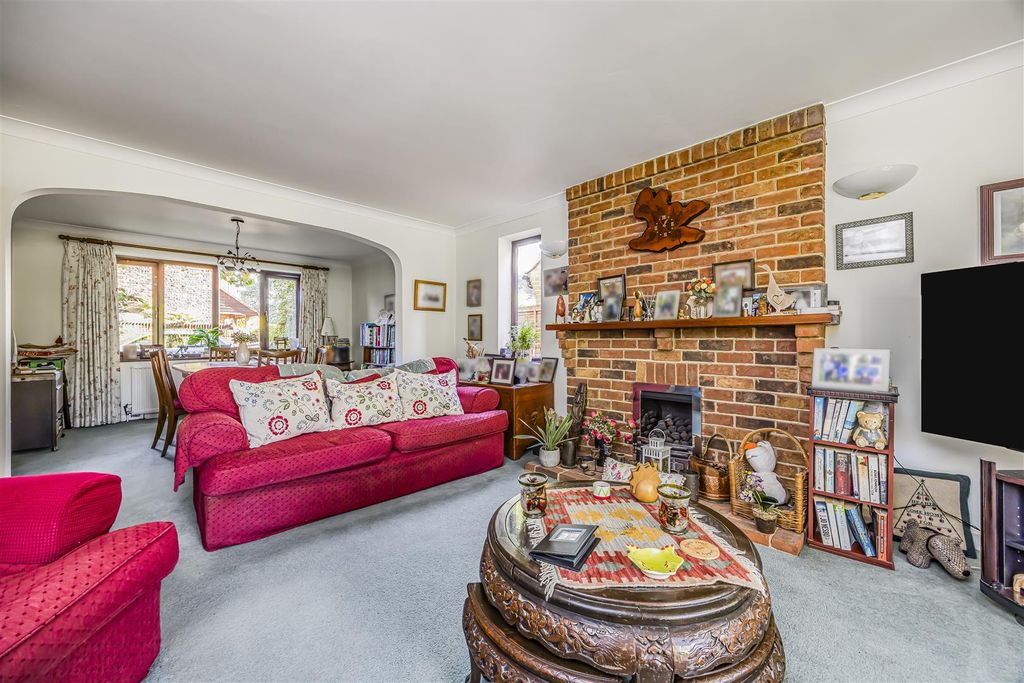 Property photo 2 of 21 20 Brent Court, Emsworth-Porticomarketing-Nexa-25.