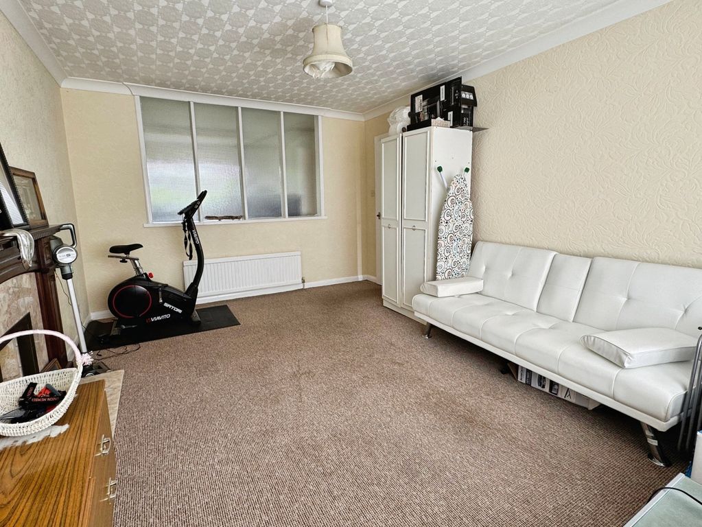 Property photo 3 of 14 Pbox-Img.Jpg