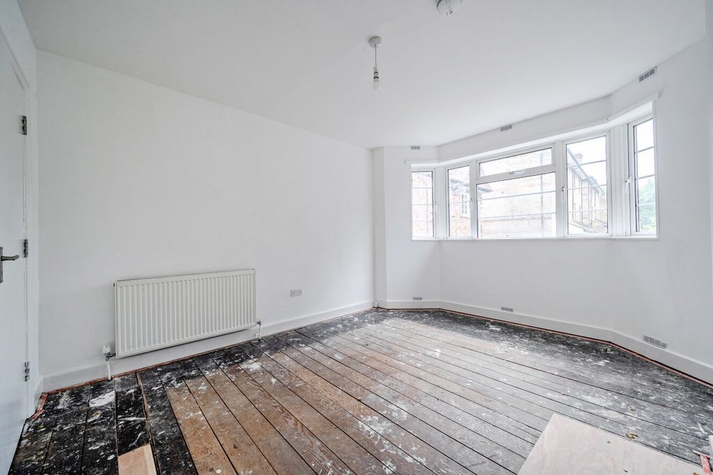 Property photo 3 of 16 Picture No. 34