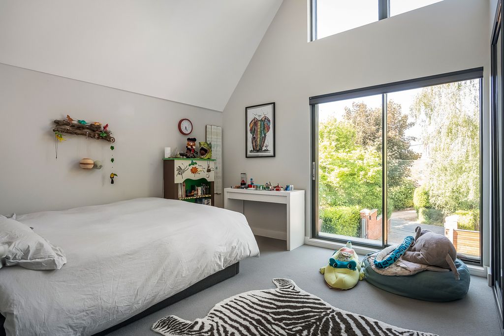 Additional image 16 of 6 bed detached house for saleHeath Road, Petersfield, Hampshire GU31