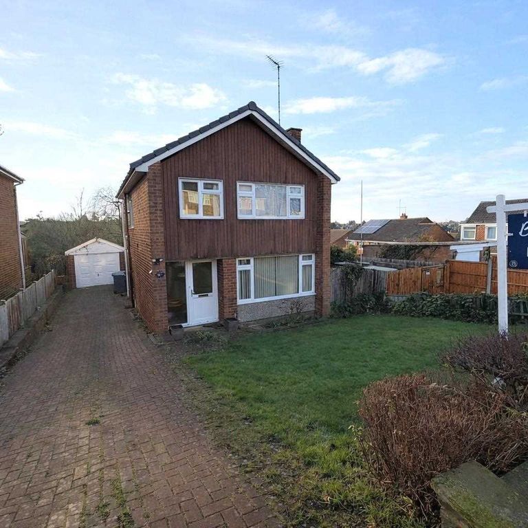 Property photo 2 of 23