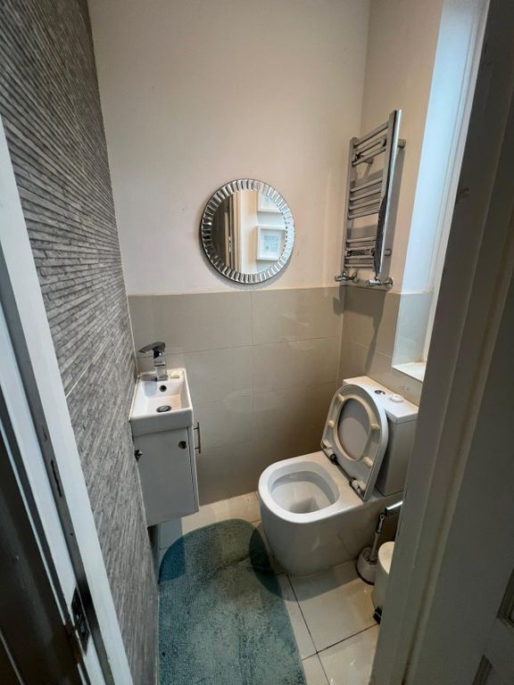 Property photo 3 of 10 Gallery