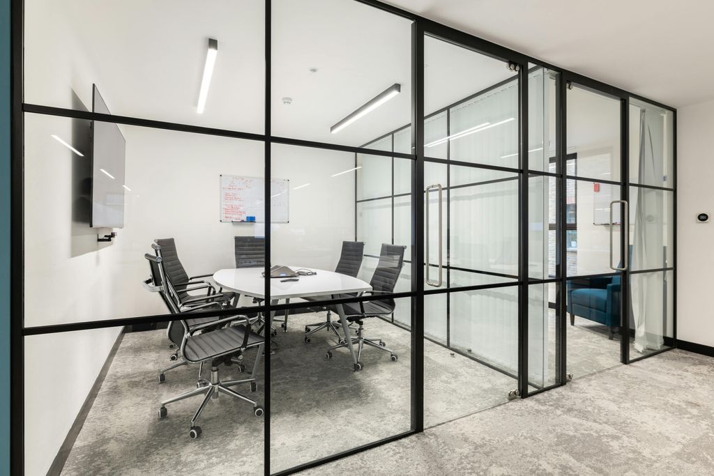 Property photo 3 of 8 Highres-176-179 Shoreditch High St-12.Jpg