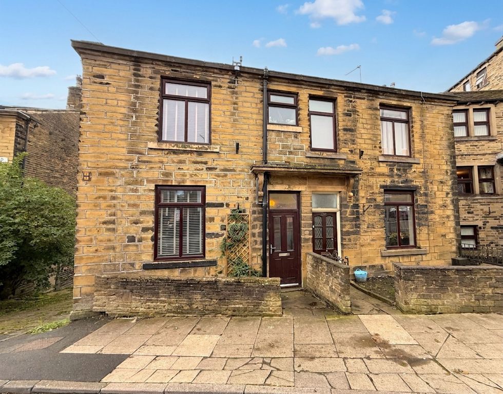 Property photo 1 of 34