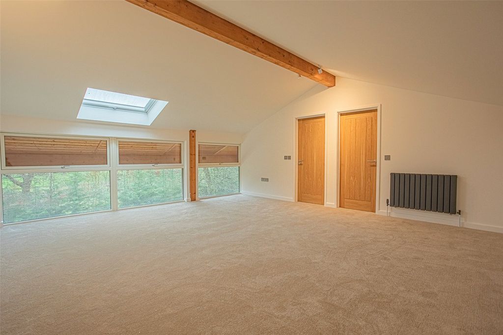 Property photo 3 of 14 Picture No. 21