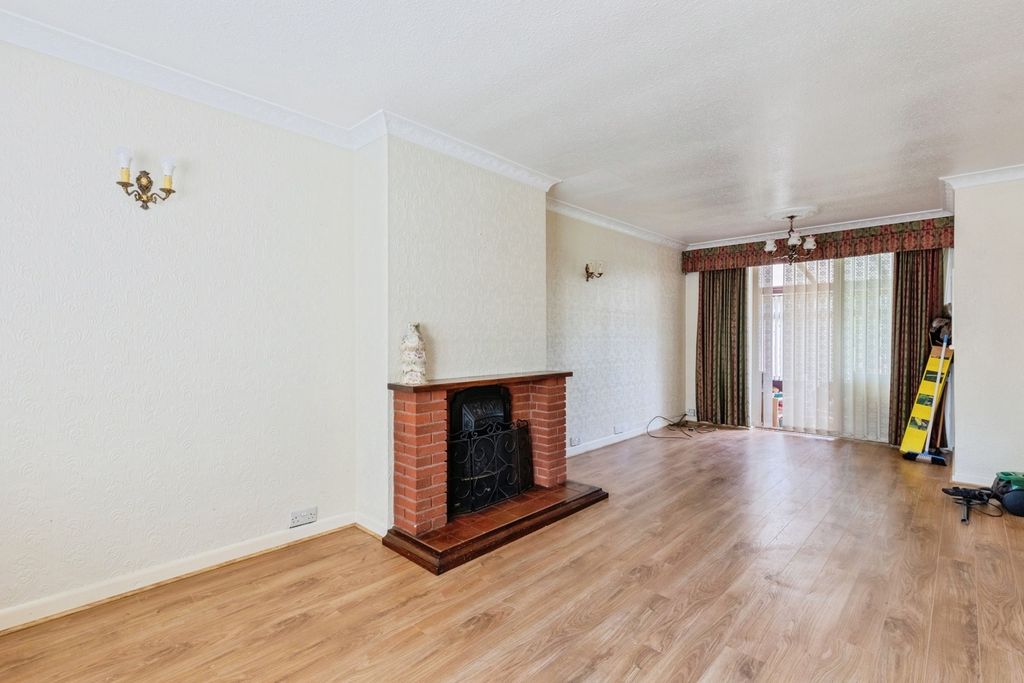 Property photo 3 of 20 Pbox-Img.Jpg