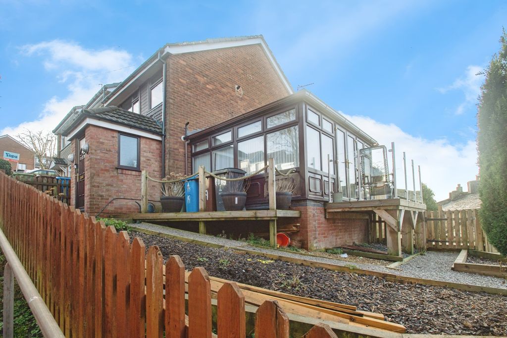 Property photo 1 of 12 Photo