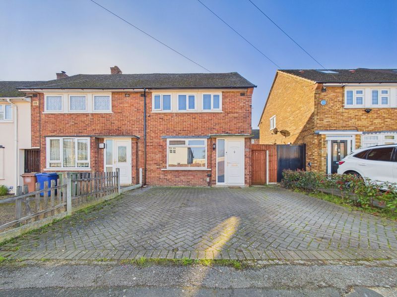 Property photo 1 of 16 Photo 3