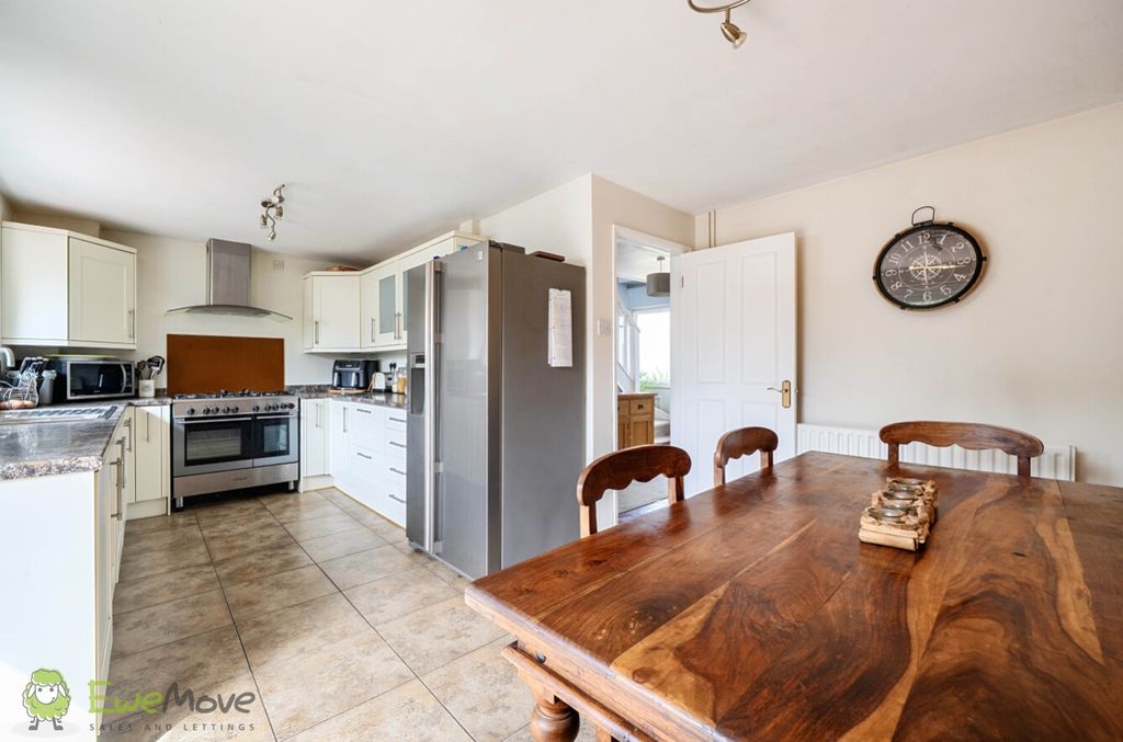 Property photo 2 of 20 Kitchen Dining Room
