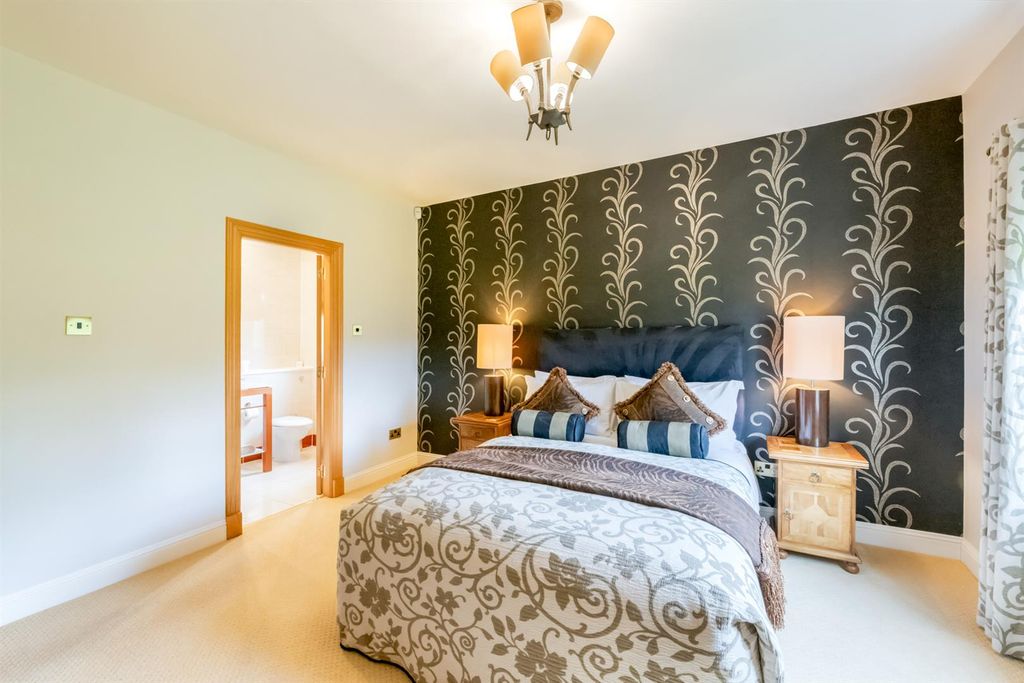 Additional image 26 of 4 bed detached bungalow for sale6 Dollarbeg Park, Dollar FK14