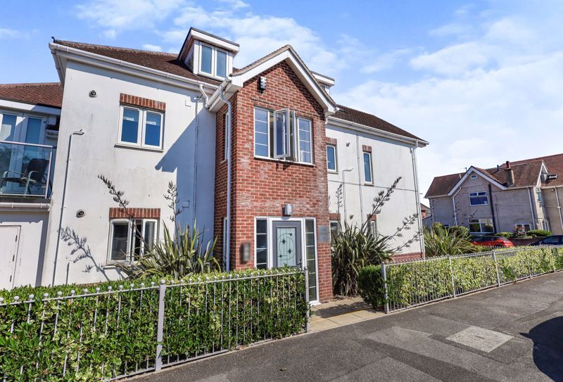 Property photo 1 of 5 Photo 5