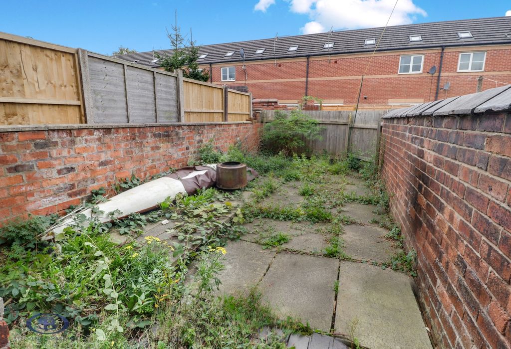 Property photo 3 of 11 Pbox-Img.Jpg