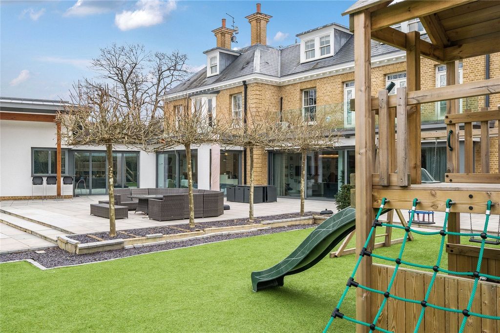 Property photo 3 of 13 Picture No. 01