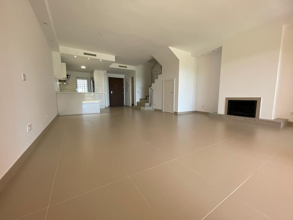 Property photo 3 of 31