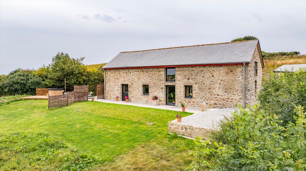 Property photo 1 of 13 Image