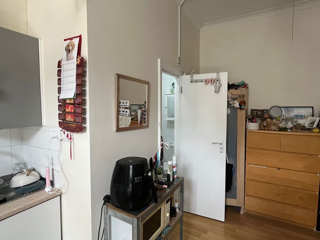 Property photo 3 of 8