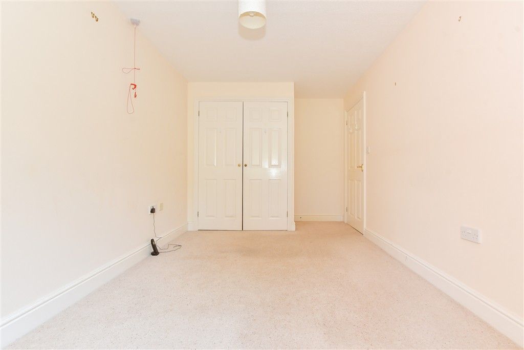 Property photo 1 of 8 Bedroom 1