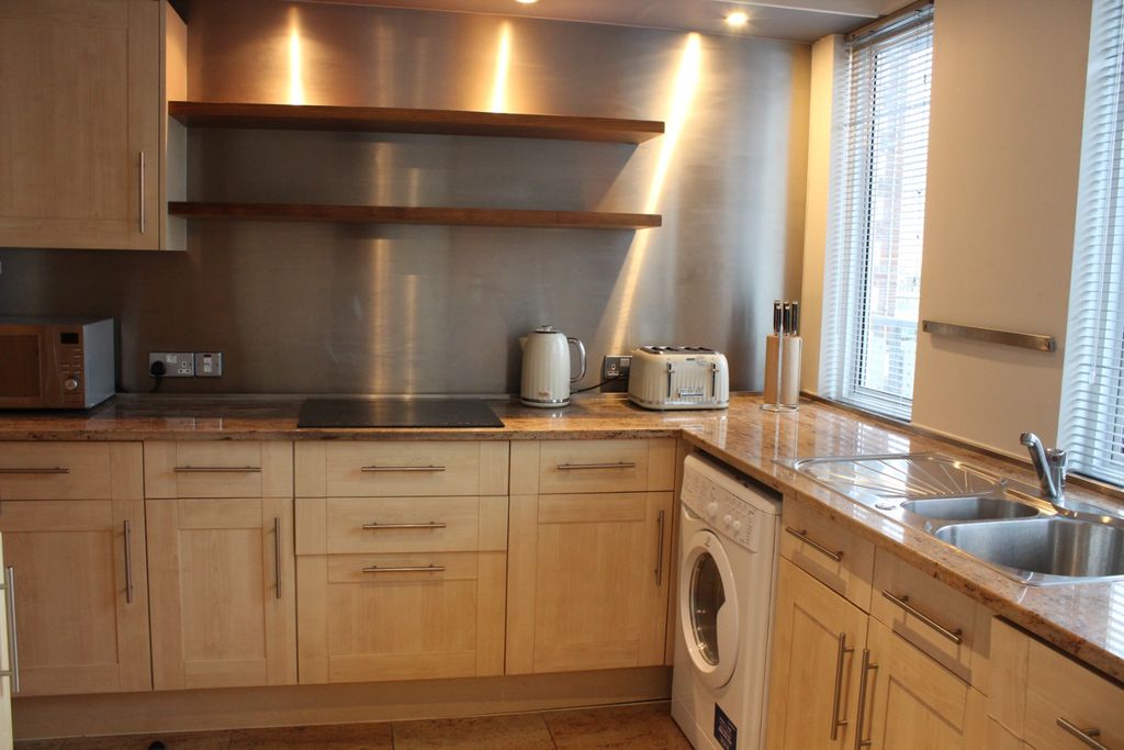 Property photo 3 of 27 1701445