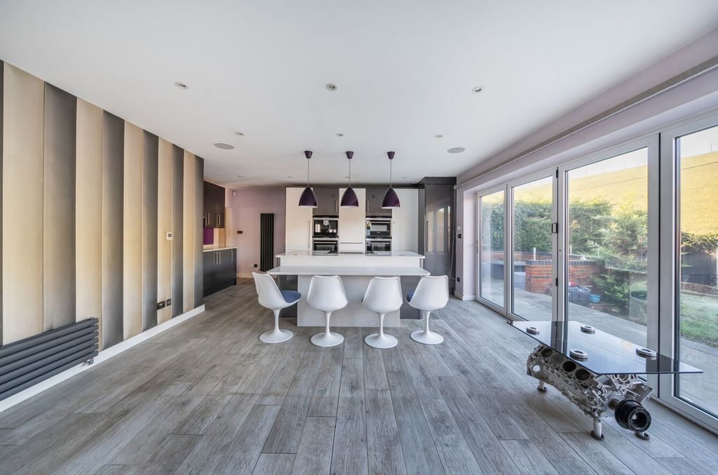 Property photo 2 of 23 Picture 2