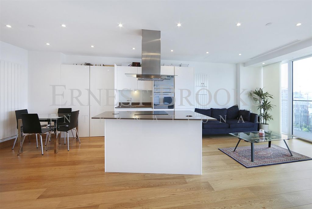 Property photo 3 of 11 Picture 3