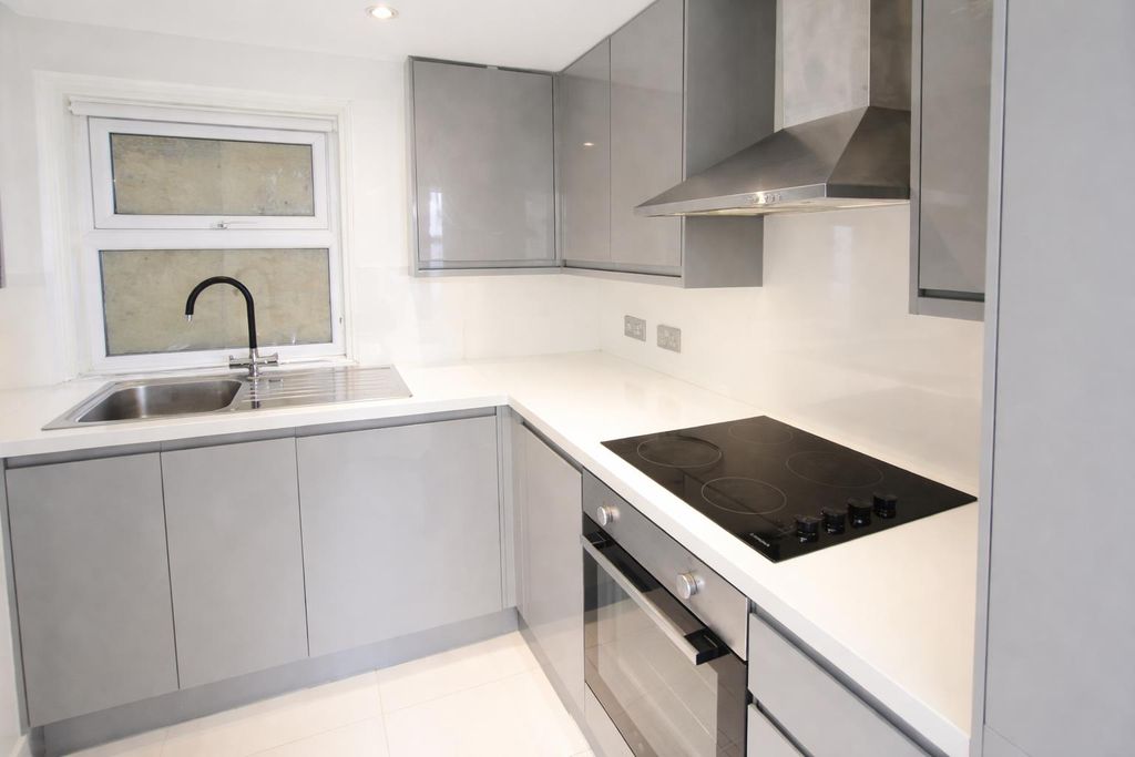 5 bed flat to rentGrand Parade, Brighton BN2