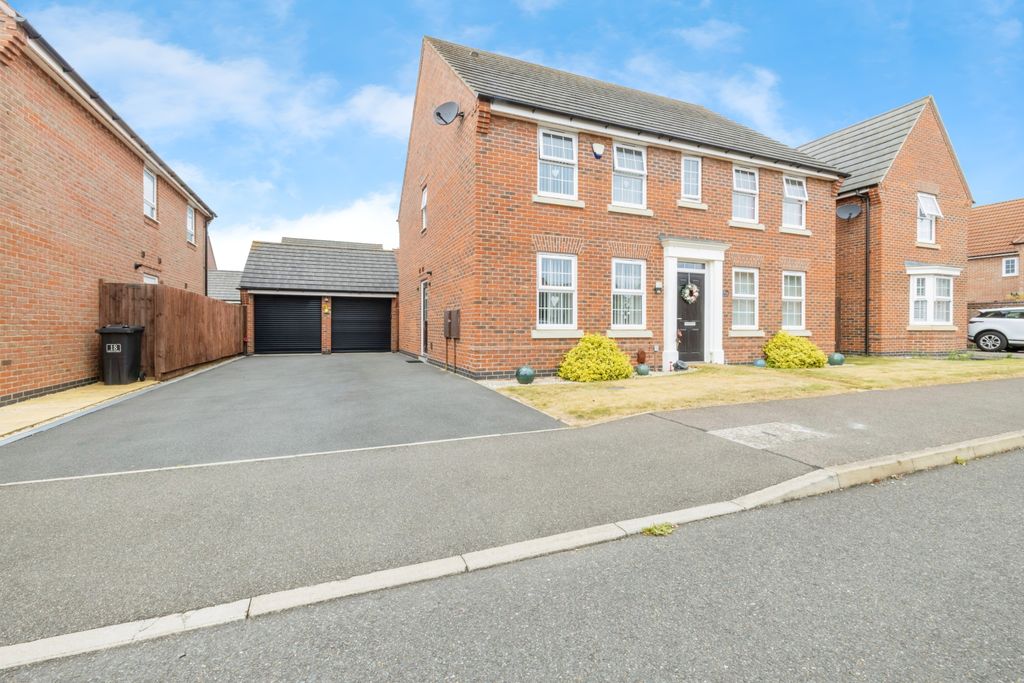 Property photo 1 of 25 Front