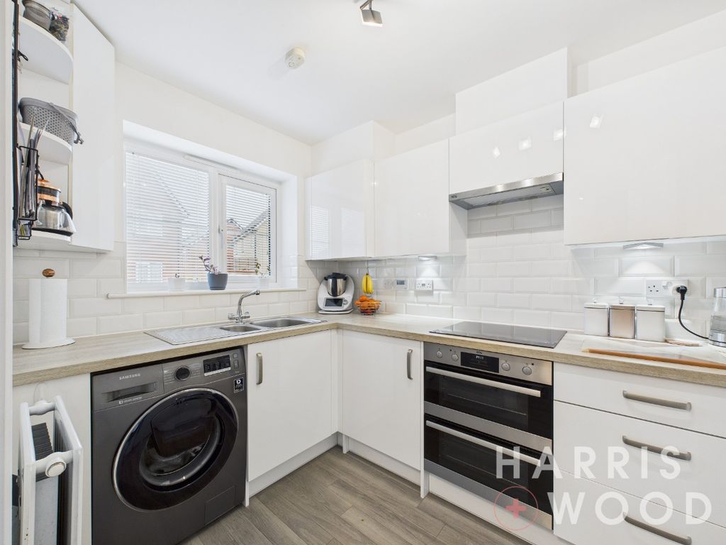 Property photo 2 of 28 4815512