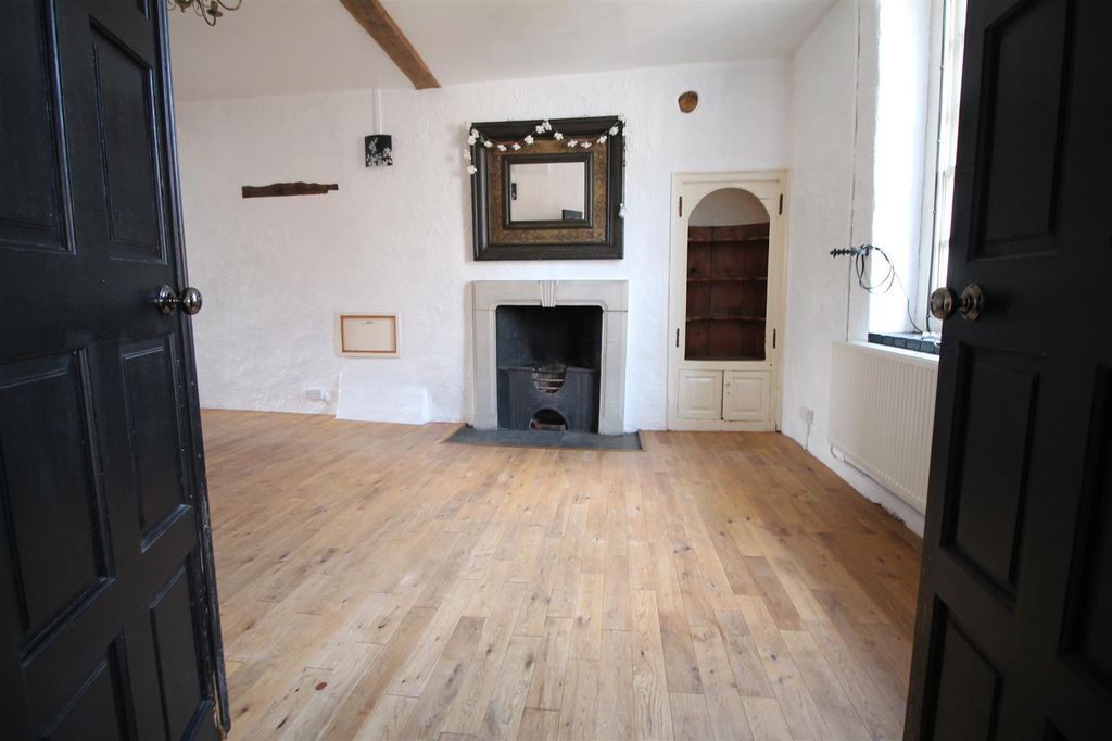 Property photo 2 of 17 Img_2117.Jpg