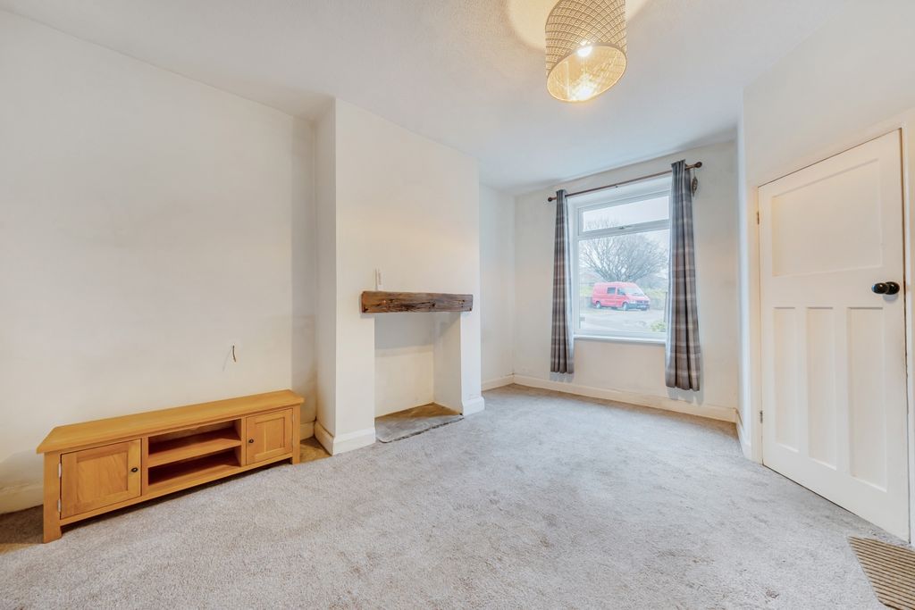 Property photo 2 of 12 Living Room