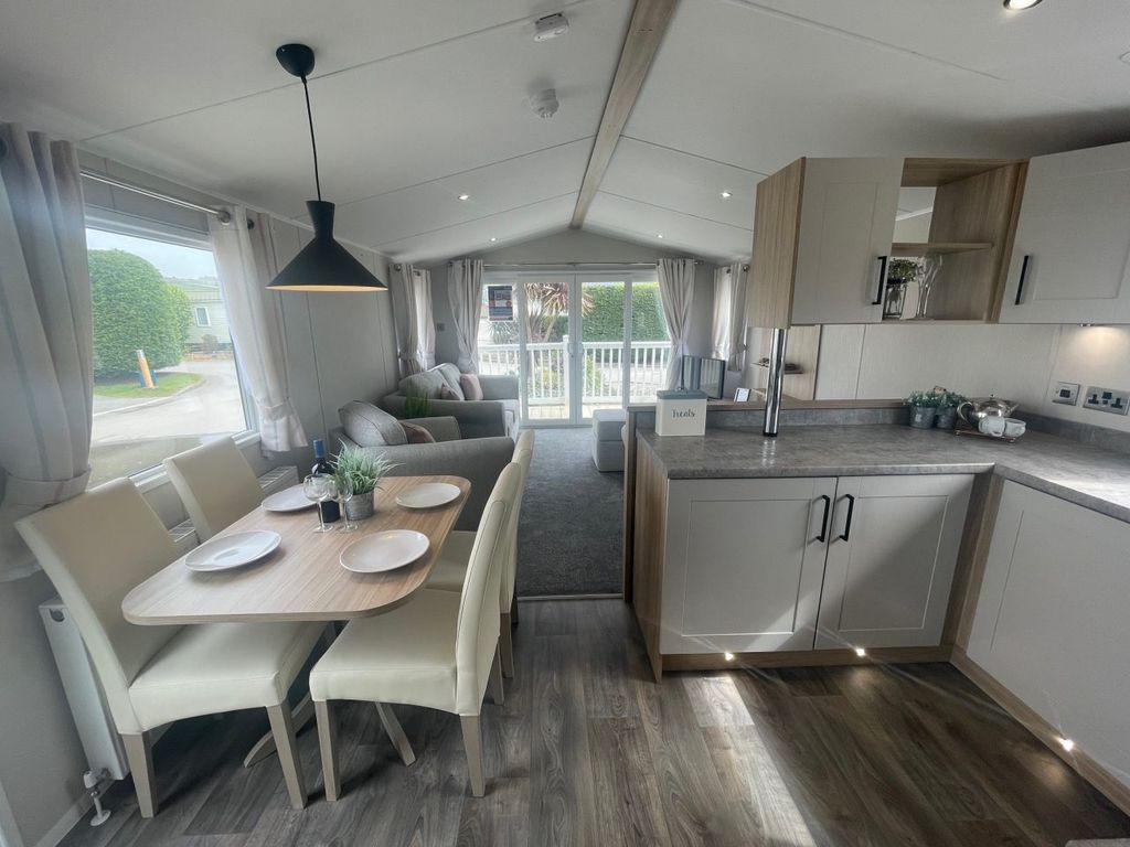 Property photo 2 of 13 Willerby Lamberhurst 2023 Vs760790 71512986.Jpeg