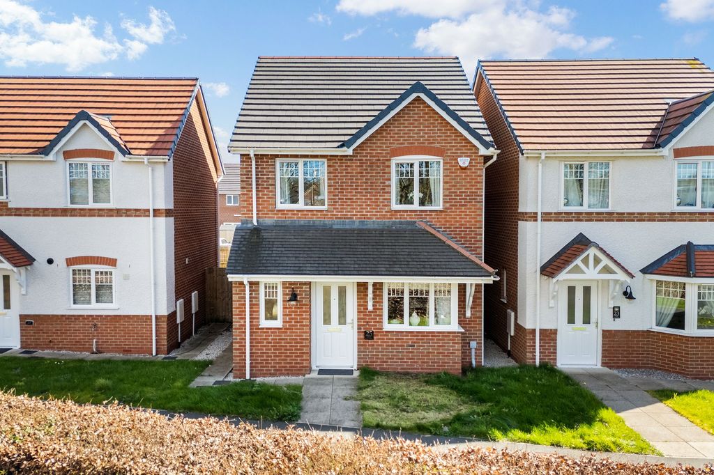 Property photo 1 of 39