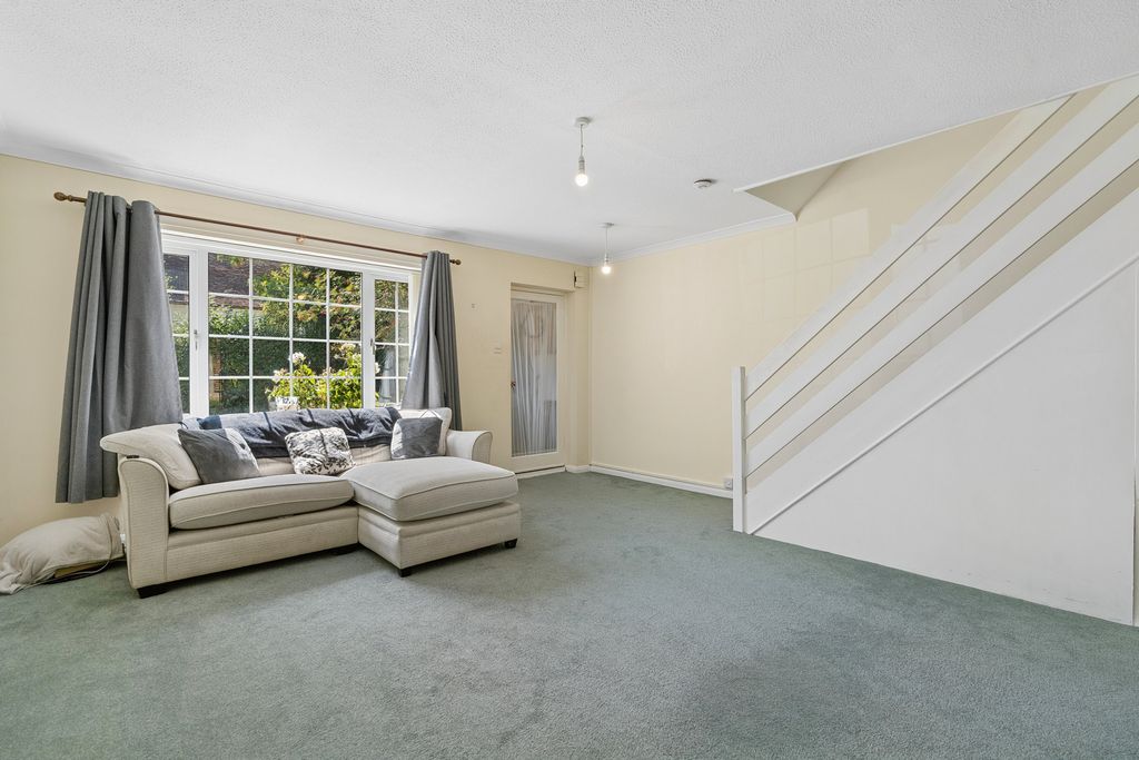 Property photo 3 of 17 Photo 10
